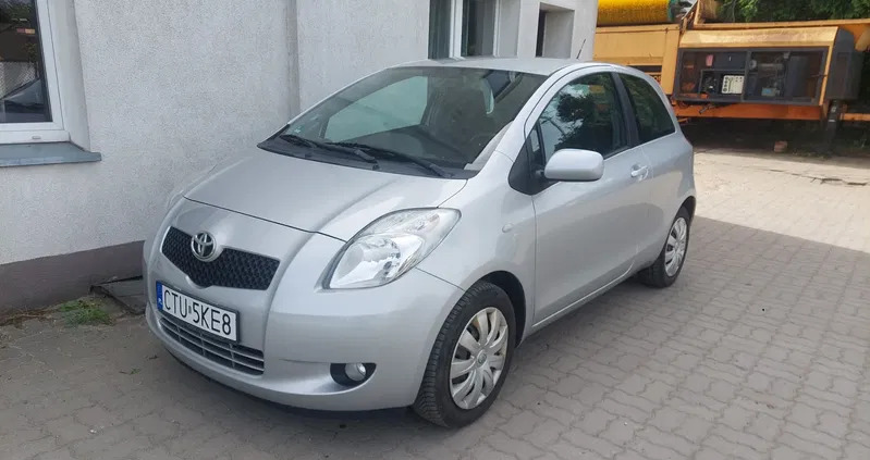 toyota kujawsko-pomorskie Toyota Yaris cena 12999 przebieg: 140000, rok produkcji 2008 z Tuchola